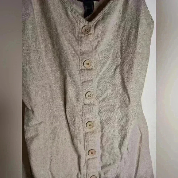 ~FREE WITH PURCHASE~Lady's forever 21 Tank top (#441) - Picture 3 of 3